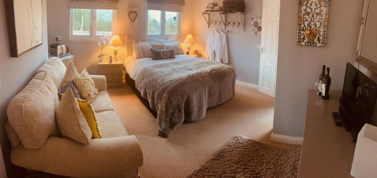 הולסוורת'י Molesworth Accommodation, Pyworthy, Devon מראה חיצוני תמונה