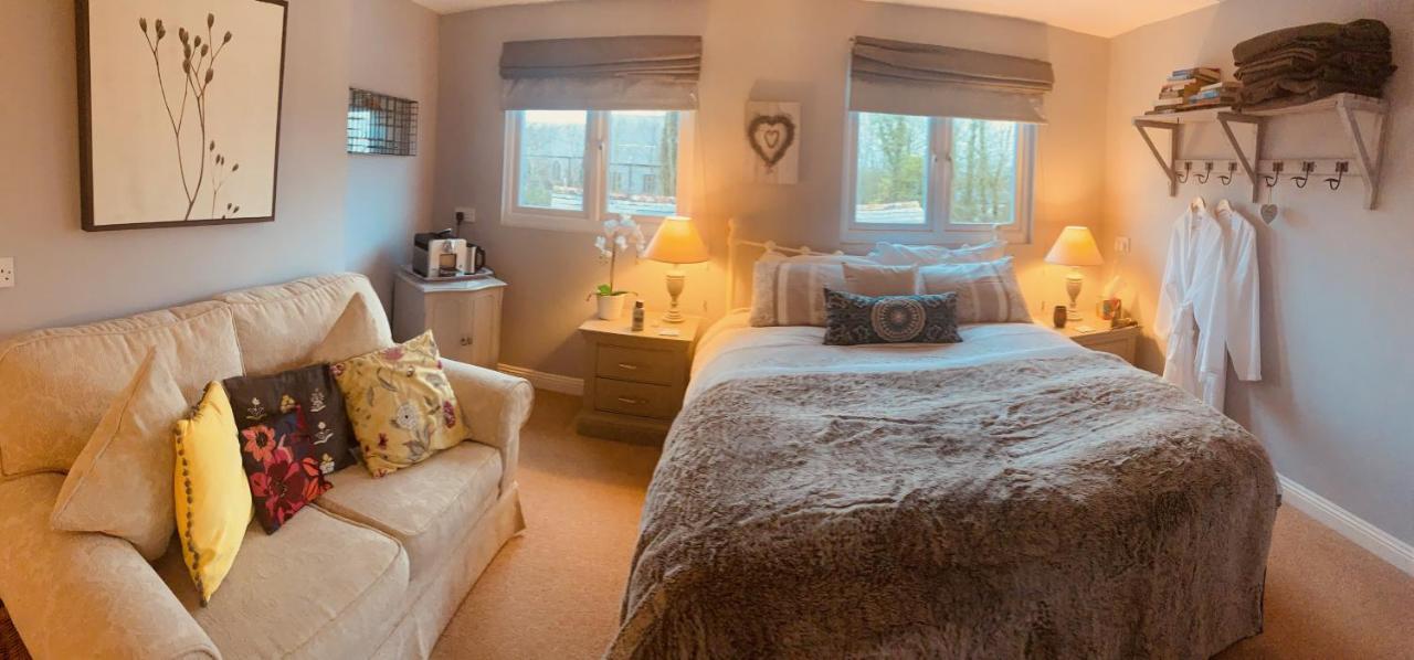 הולסוורת'י Molesworth Accommodation, Pyworthy, Devon מראה חיצוני תמונה
